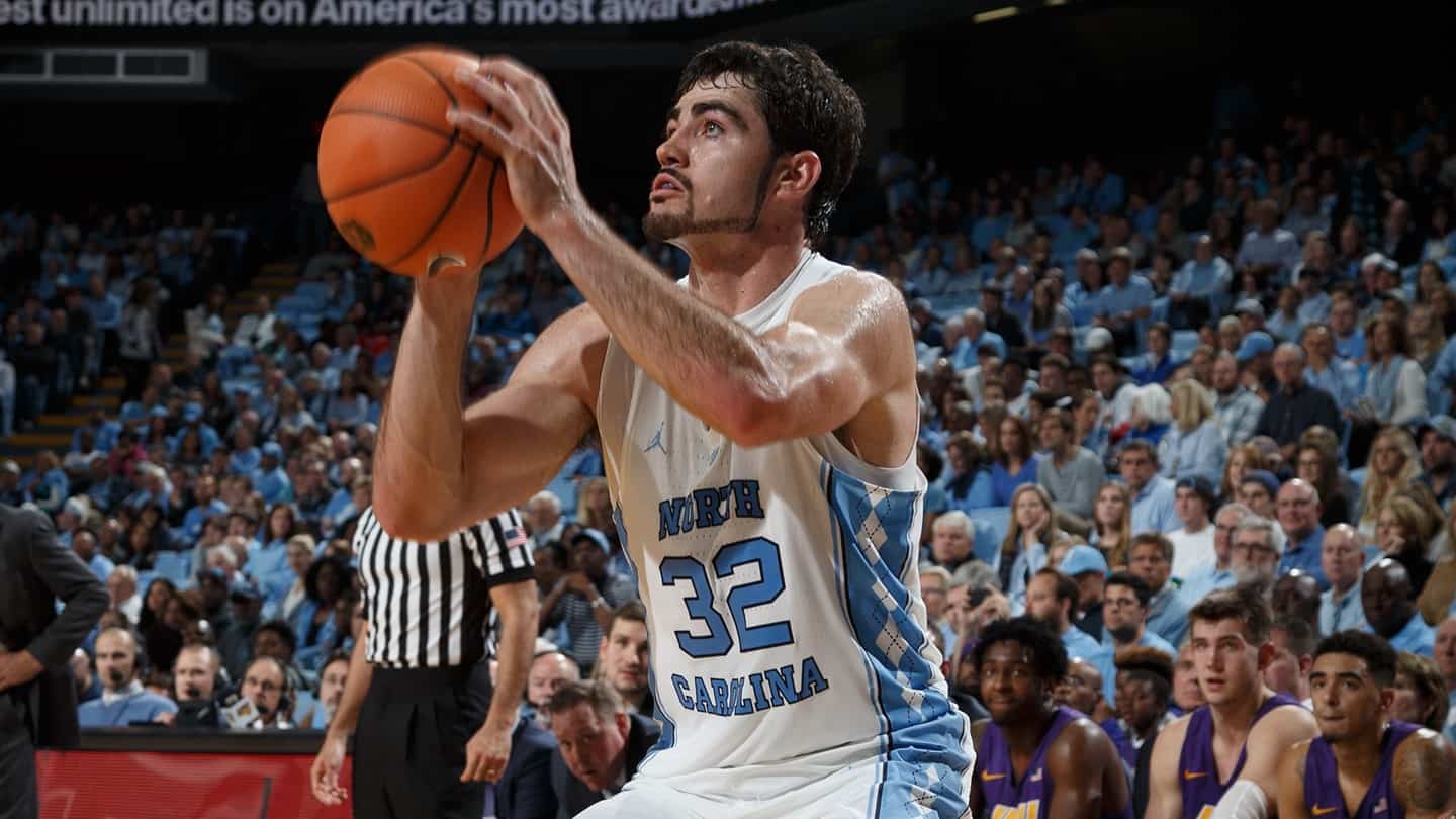 Kentucky non si ferma più, UNC ritrova Maye