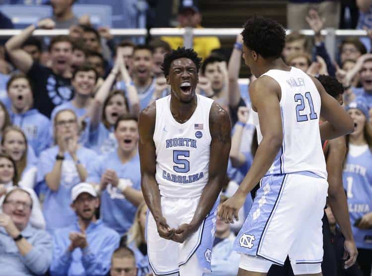 #1 North Carolina, attacco e Maye