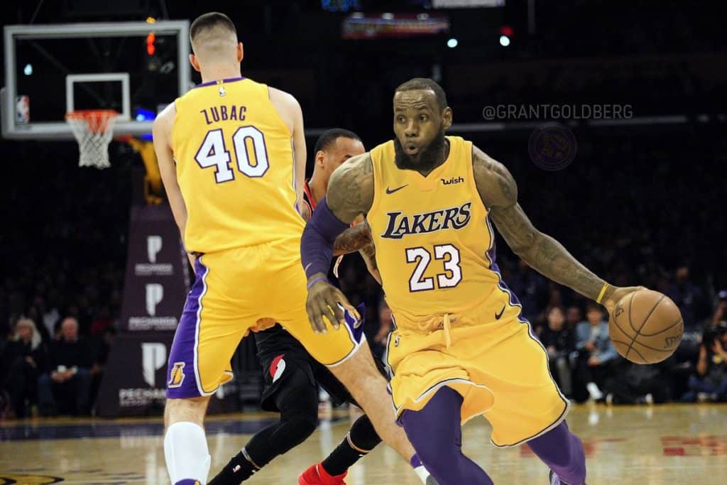Lebron e Zubac pick & roll
