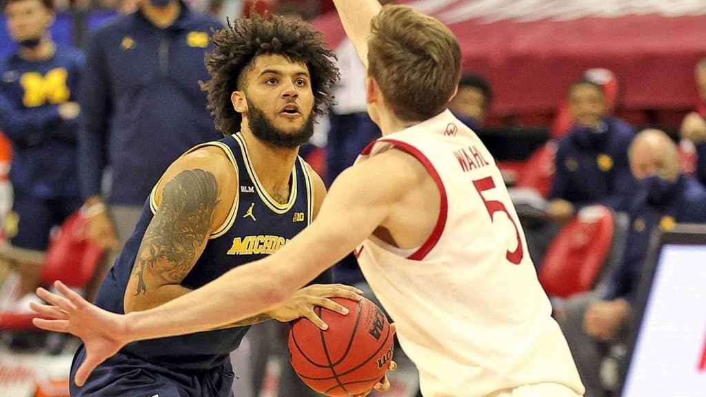 isaiah livers michigan wisconsin