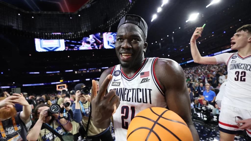 Adama Sanogo - UConn